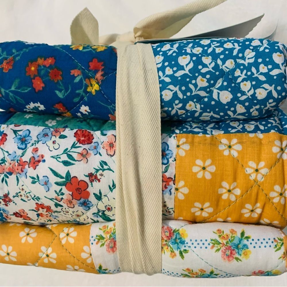 New Pioneer Woman Floral Patch King Sham Set - Picture 4 of 6